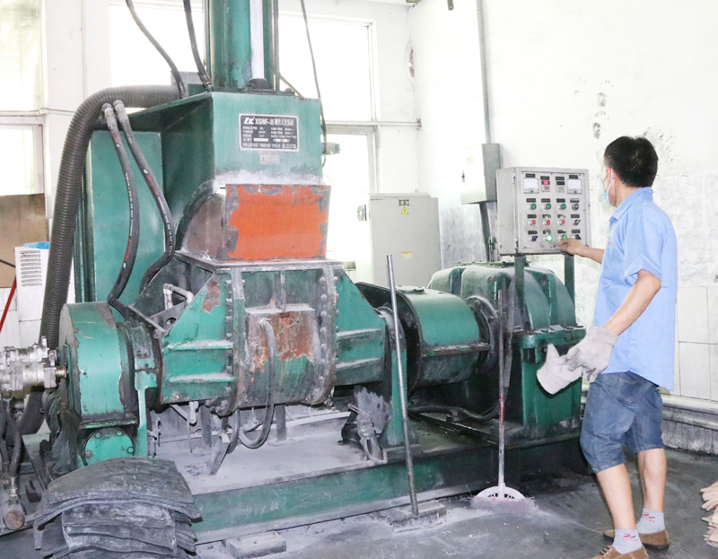 生產(chǎn)設(shè)備