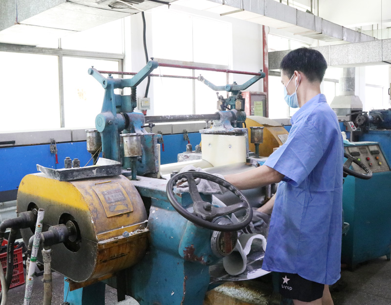 生產(chǎn)設(shè)備