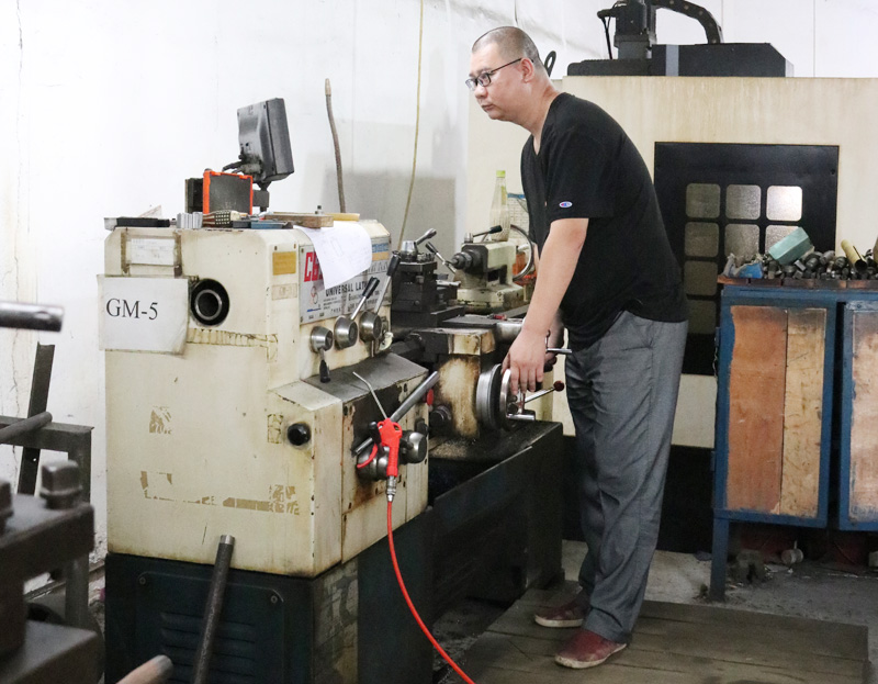 生產(chǎn)設(shè)備